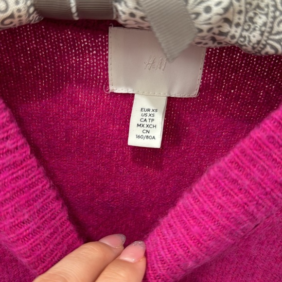 H&M sweater - Picture 3 of 7